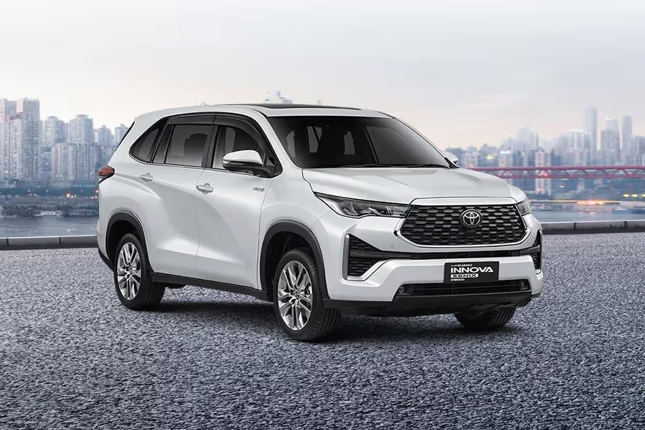 Medan Tour, Toyota Kijang Inova Zenix