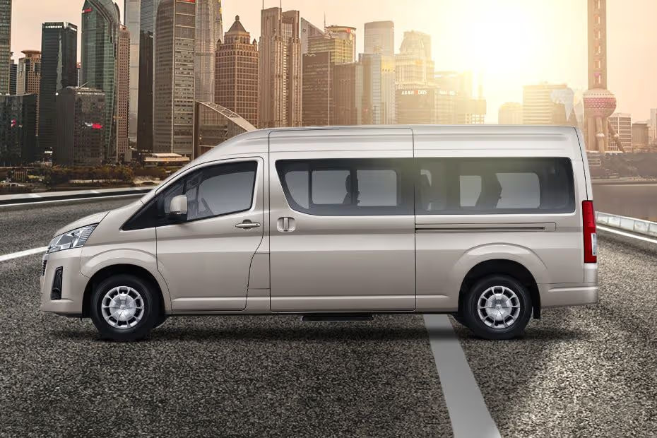 Medan Tour Toyota Hiace